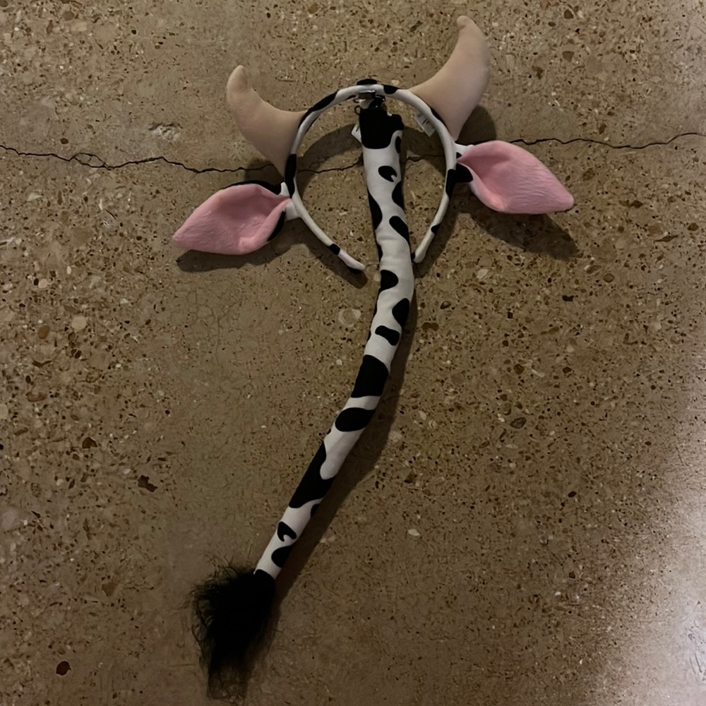 Halloween Cow Accents